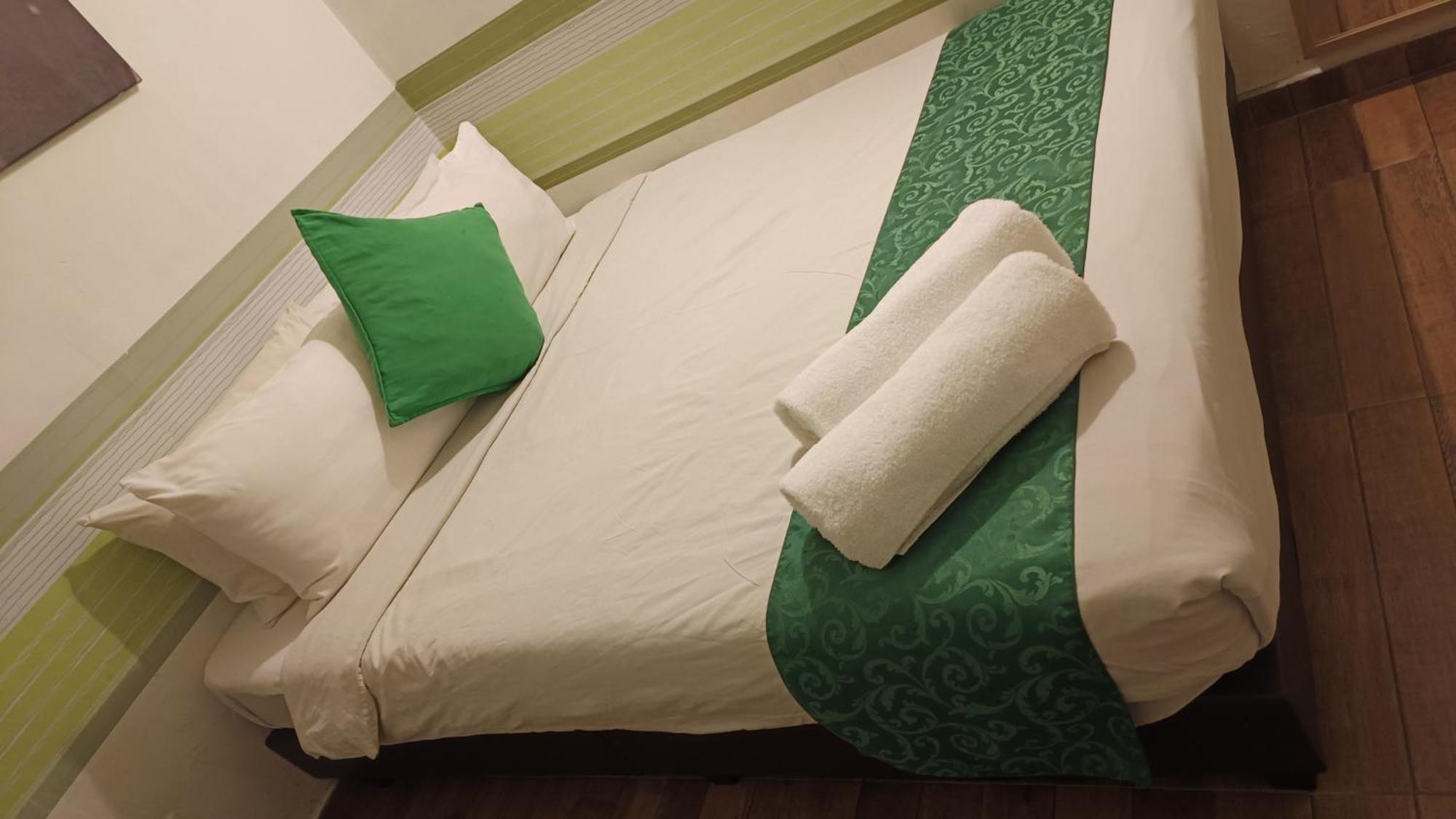 Olive Hotel Τζόχορ Μπάχρου Εξωτερικό φωτογραφία